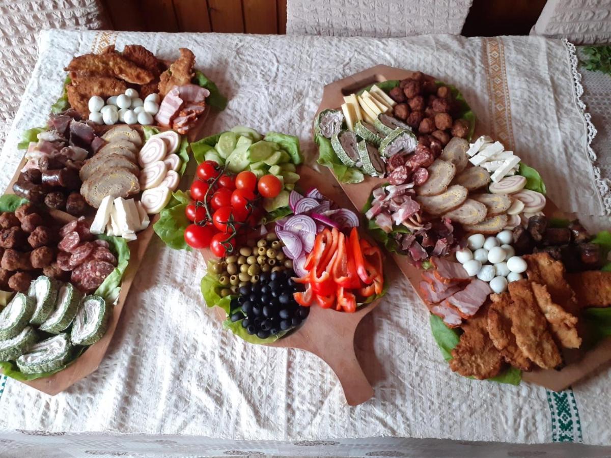Văleni Casa Relax酒店 外观 照片
