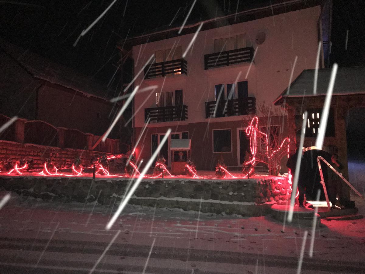 Văleni Casa Relax酒店 外观 照片