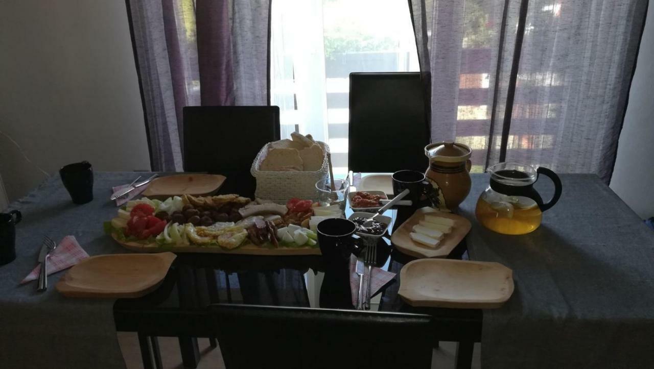 Văleni Casa Relax酒店 外观 照片