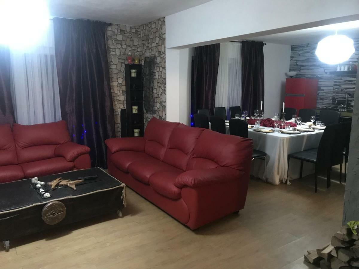 Văleni Casa Relax酒店 外观 照片